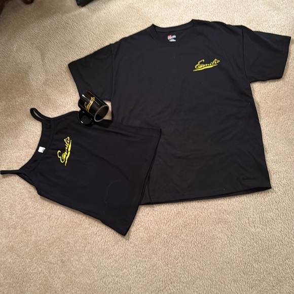 Hanes Tops - Emilio band tour T-shirt tank top mug trio size L